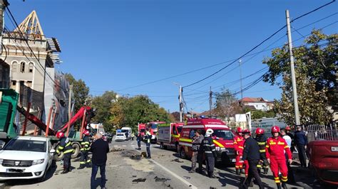 Accident grav pe strada Oituz, din Slatina. Șoferul, în vârstă de 19 ...